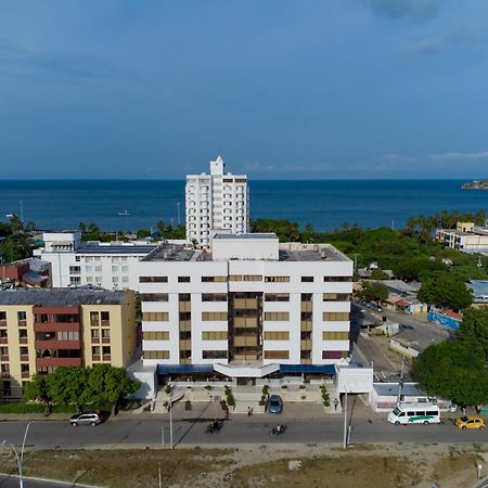 Hotel Axis Inn By Geh Suites Santa Marta  Exterior photo