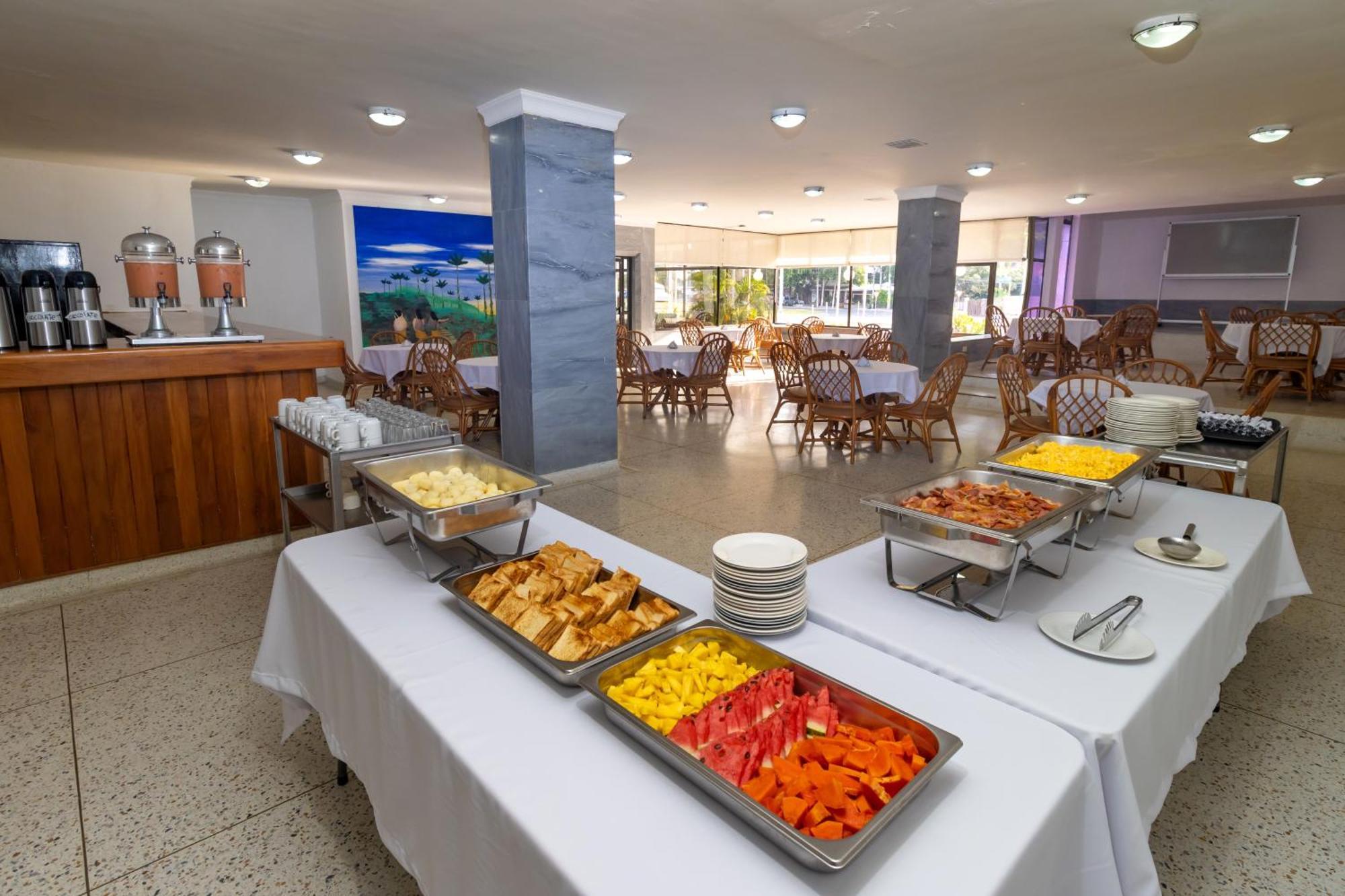 Hotel Axis Inn By Geh Suites Santa Marta  Exterior photo