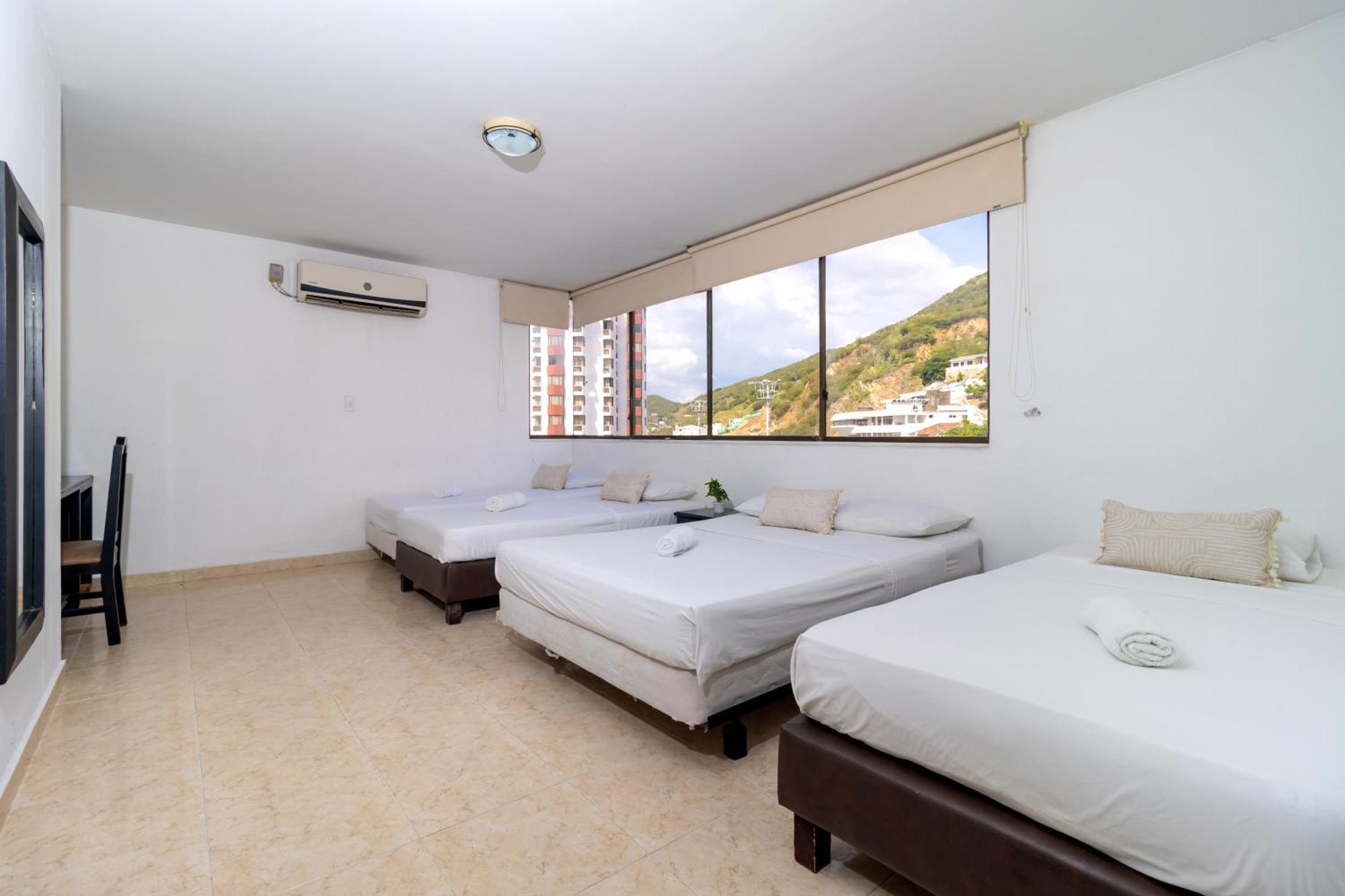 Hotel Axis Inn By Geh Suites Santa Marta  Exterior photo