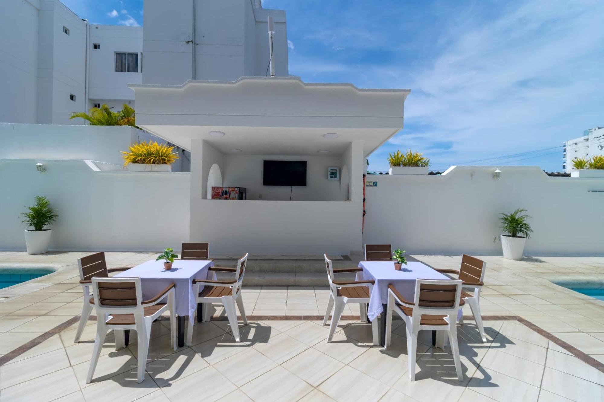 Hotel Axis Inn By Geh Suites Santa Marta  Exterior photo