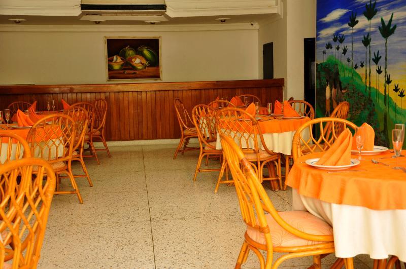 Hotel Axis Inn By Geh Suites Santa Marta  Exterior photo